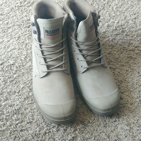 Gray Palladium leather boots - Picture 13 of 14